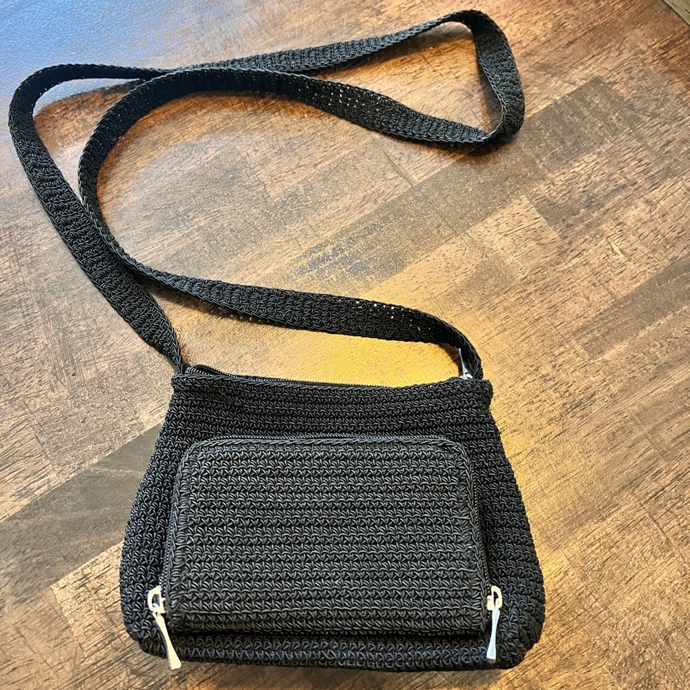 Vintage 90’s Cherokee Black Crochet Crossbody Bag